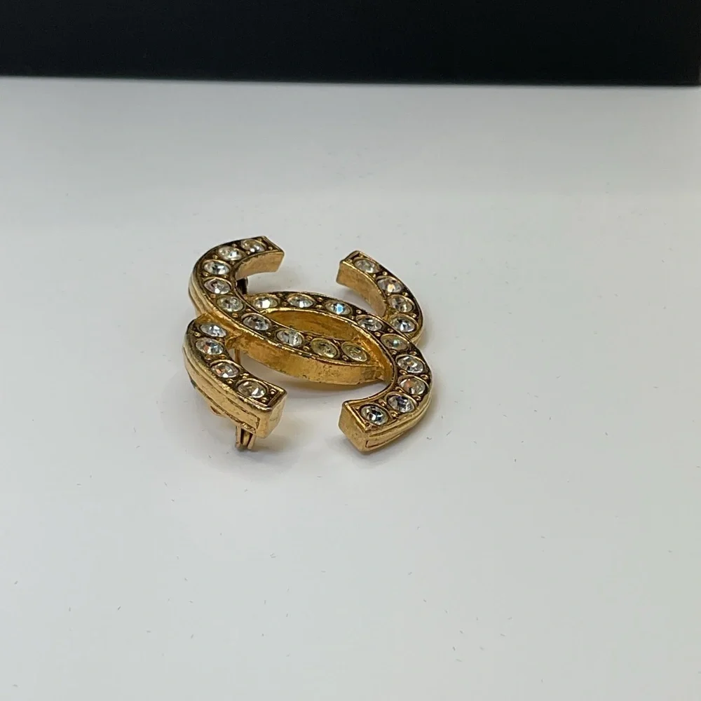 CHANEL CC Logo Rhinestone Brooch